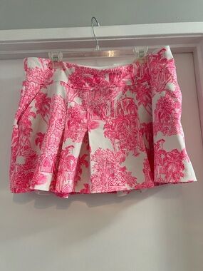 Lilly Pulitzer Anniversary Print Pink and White Pleated Skort